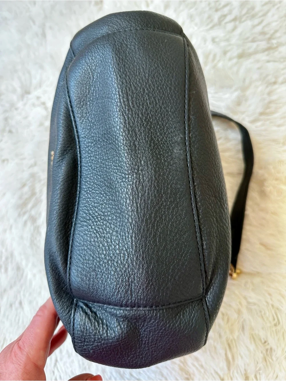 MICHAEL KORS Lillie Large Black Pebbled Leather Hobo Shoulder Bag Gold Chain